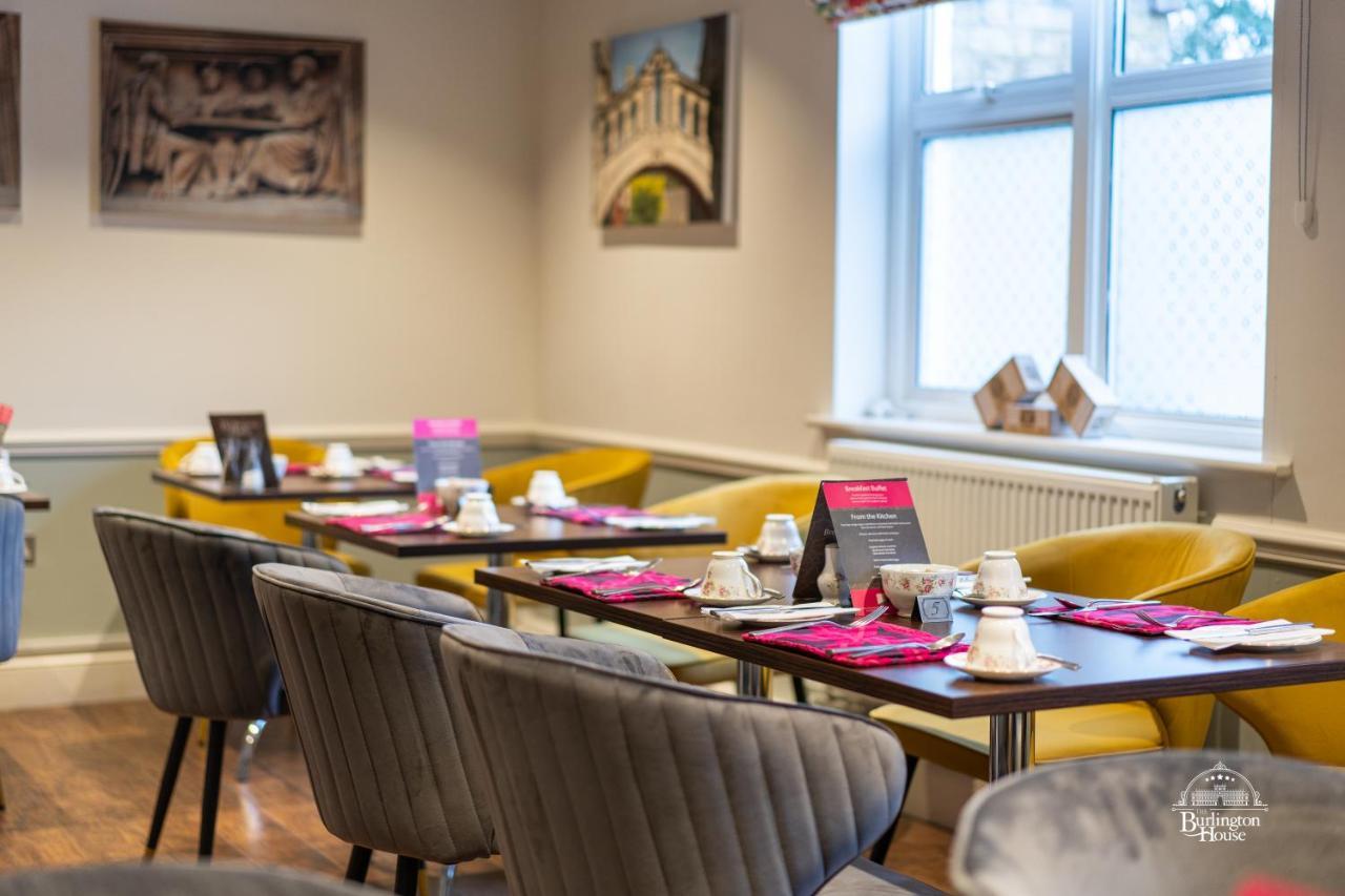 Bed and Breakfast Burlington House Boutique Оксфорд Экстерьер фото The dining room at the hotel