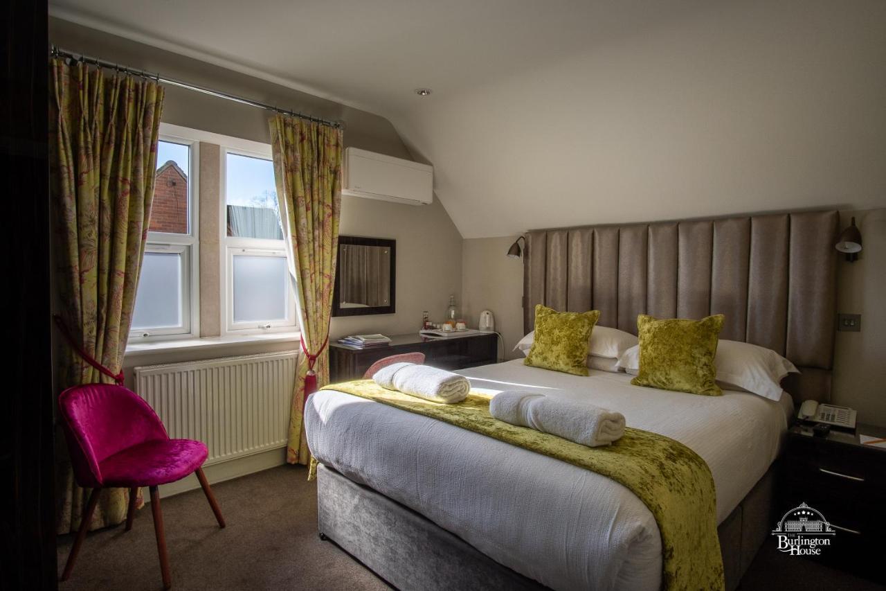 Bed and Breakfast Burlington House Boutique Оксфорд Экстерьер фото A bedroom at the hotel
