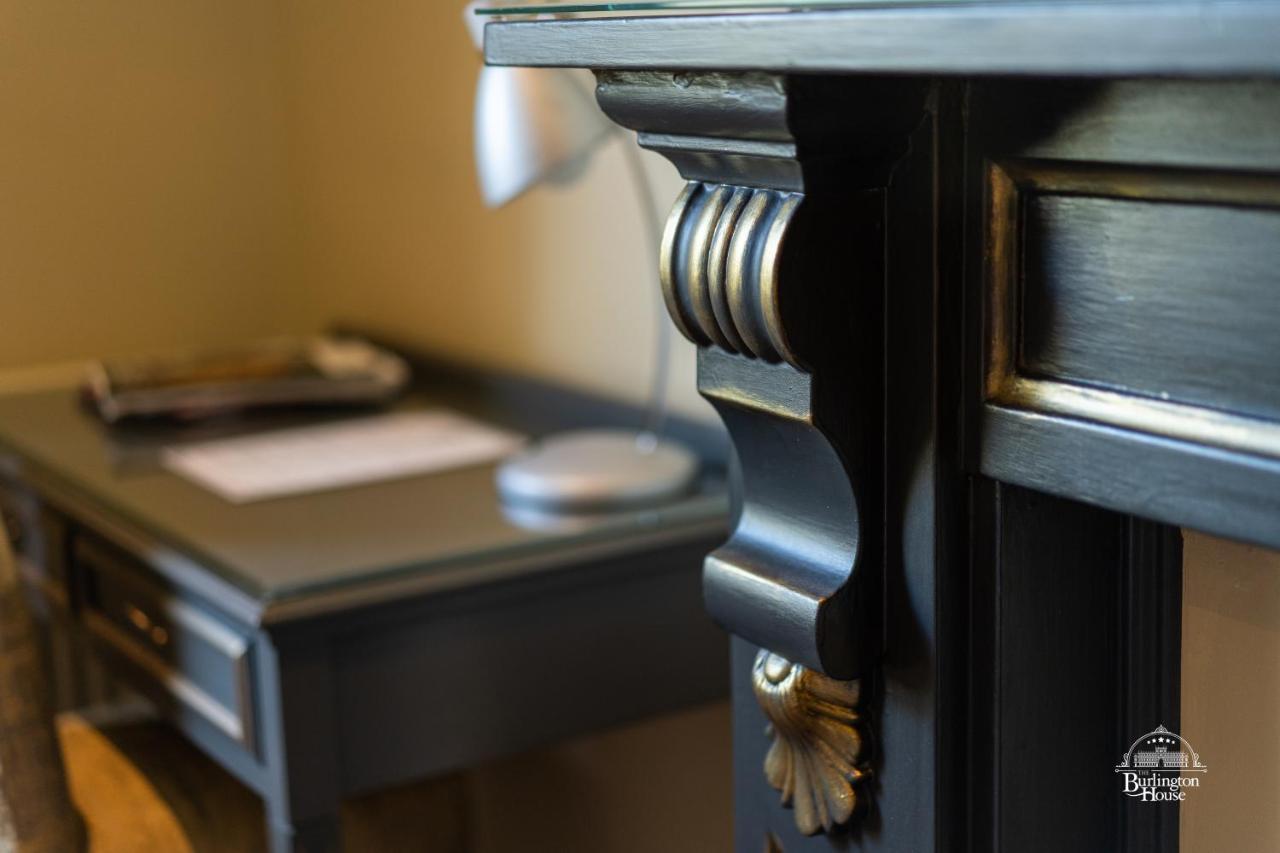 Bed and Breakfast Burlington House Boutique Оксфорд Экстерьер фото Corbel