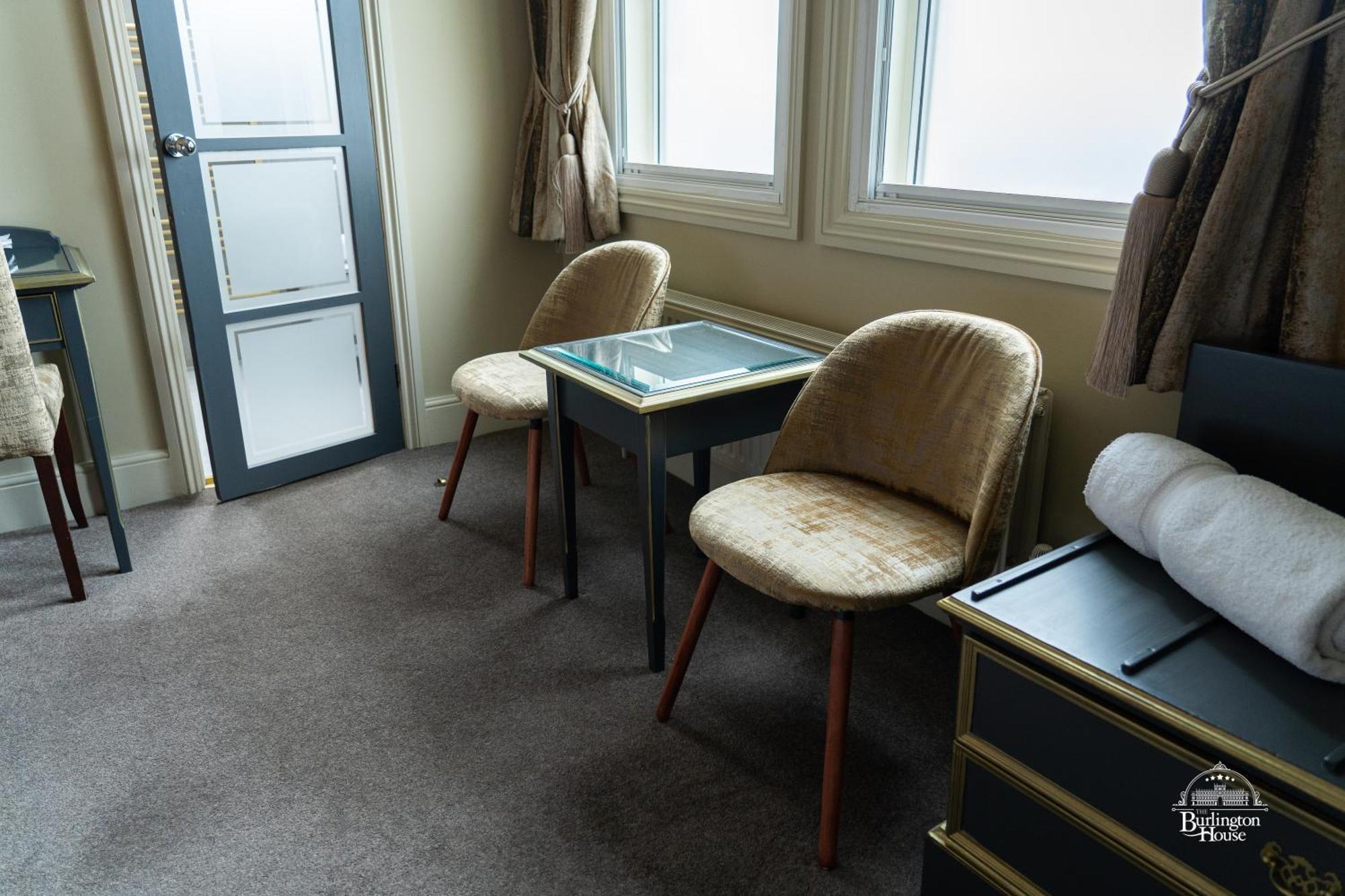Bed and Breakfast Burlington House Boutique Оксфорд Номер фото A room at the hotel