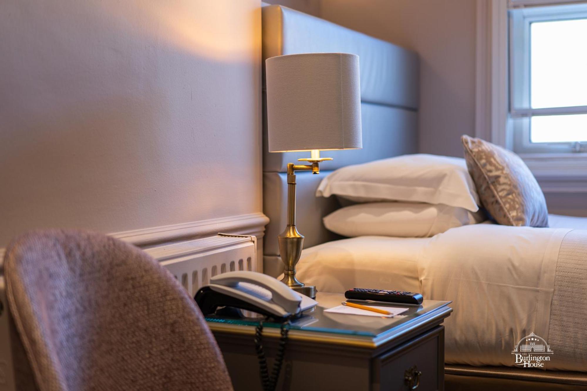 Bed and Breakfast Burlington House Boutique Оксфорд Номер фото A guest room at the hotel